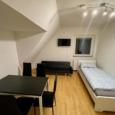 Schoene Zweizimmerwohnung Fuer Langzeitaufenthalte In *