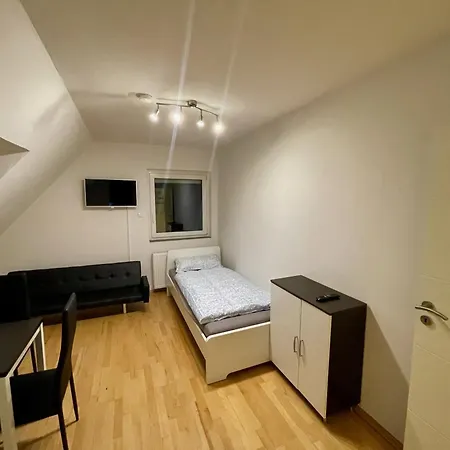 Schoene Zweizimmerwohnung Fuer Langzeitaufenthalte In *