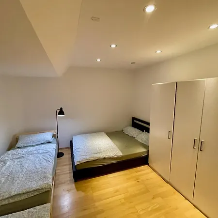 Schoene Zweizimmerwohnung Fuer Langzeitaufenthalte In *