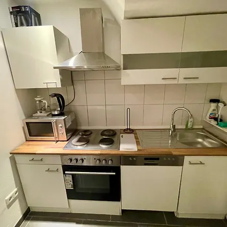 Schoene Zweizimmerwohnung Fuer Langzeitaufenthalte In Ratingen