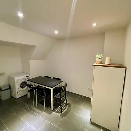 Schoene Zweizimmerwohnung Fuer Langzeitaufenthalte In Apartment Ratingen