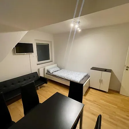 Schoene Zweizimmerwohnung Fuer Langzeitaufenthalte In *